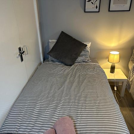 Wembley Serviced Apartment, 20Mins From Central London Ngoại thất bức ảnh